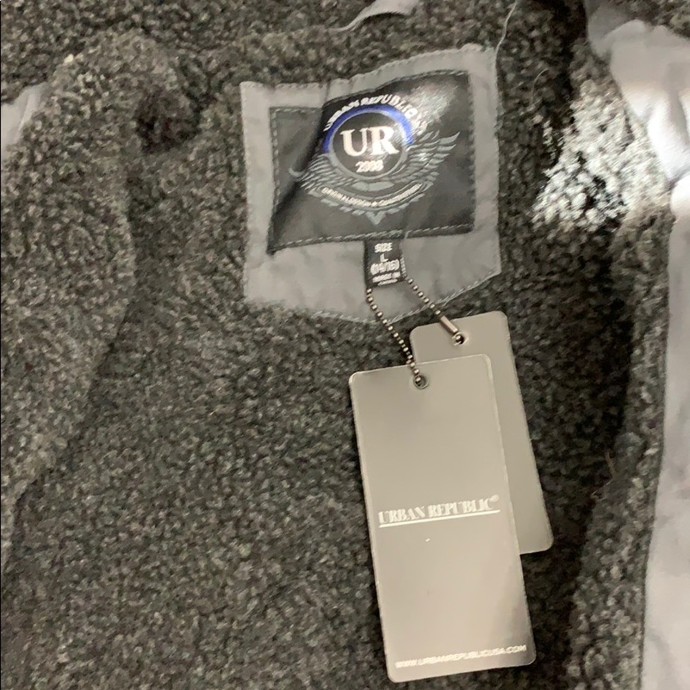 Boys jacket - Picture 2 of 5